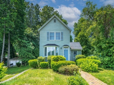 21 Grover St, Walpole, Massachusetts, 2 Bedrooms Bedrooms, 5 Rooms Rooms,1 BathroomBathrooms,Residential,For Sale,Grover St,73537179 21 Grover St, Walpole, Massachusetts, 2 Bedrooms Bedrooms, 5 Rooms Rooms,1 BathroomBathrooms,Residential,For Sale,Grover St,73537179