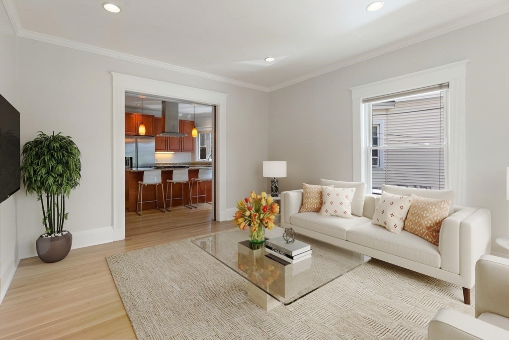 149 College Ave, Somerville, Massachusetts, 2 Bedrooms Bedrooms, 4 Rooms Rooms,2 BathroomsBathrooms,Residential,For Sale,College Ave,73537140