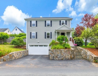184 College Farm Rd, Waltham, Massachusetts, 3 Bedrooms Bedrooms, 7 Rooms Rooms,2.5 BathroomsBathrooms,Residential,For Sale,College Farm Rd,73537173