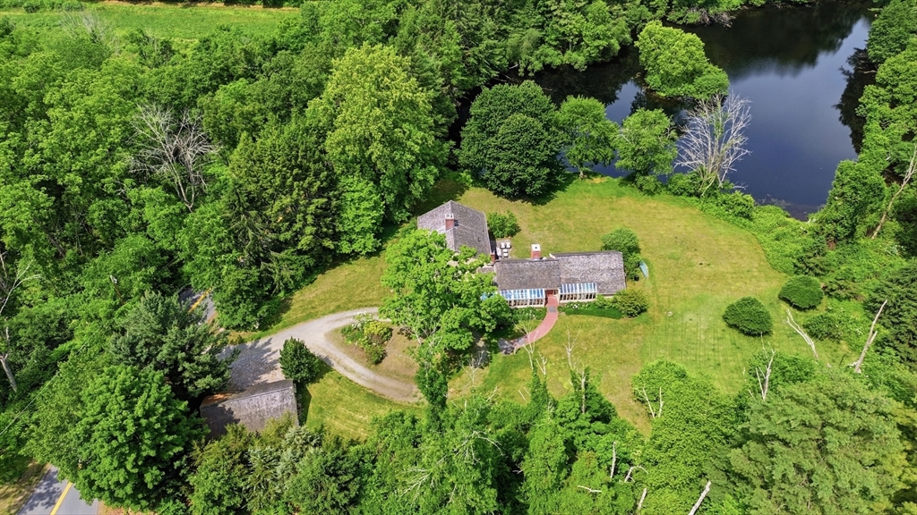 18B - 20 Powder Mill Road, Concord, Massachusetts, 3 Bedrooms Bedrooms, 10 Rooms Rooms,4 BathroomsBathrooms,Residential,For Sale,Powder Mill Road,73537434