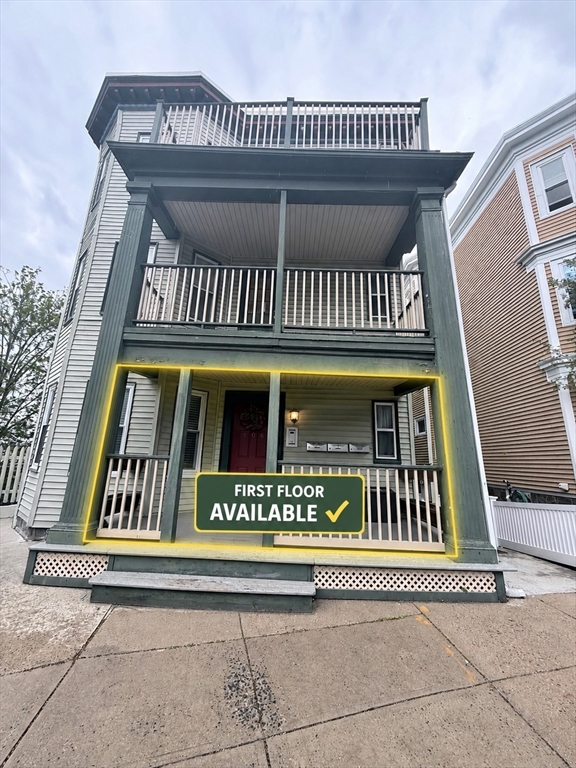 106 Sawyer Ave, Boston, Massachusetts, 3 Bedrooms Bedrooms, 5 Rooms Rooms,1 BathroomBathrooms,Residential Lease,For Rent,Sawyer Ave,73514127