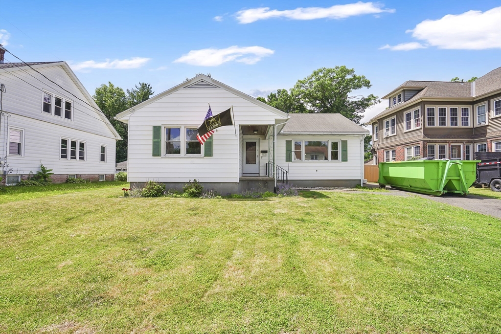 53 Ellerton St, Chicopee, Massachusetts, 3 Bedrooms Bedrooms, 5 Rooms Rooms,1 BathroomBathrooms,Residential,For Sale,Ellerton St,73536837