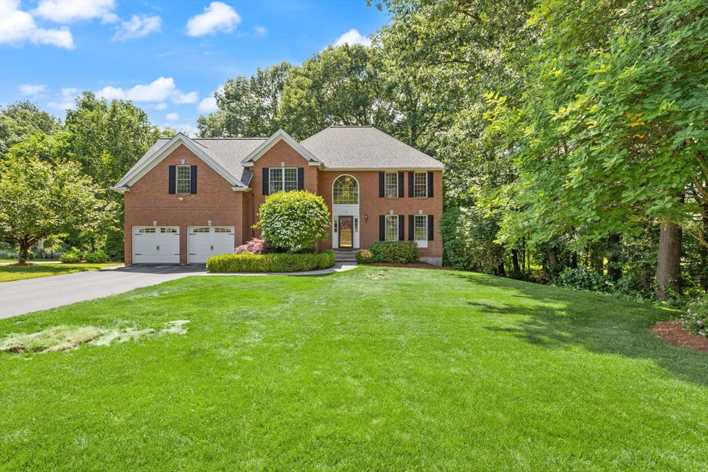 1 Hutchins Way, Westford, Massachusetts, 4 Bedrooms Bedrooms, 9 Rooms Rooms,2.5 BathroomsBathrooms,Residential,For Sale,Hutchins Way,73537452