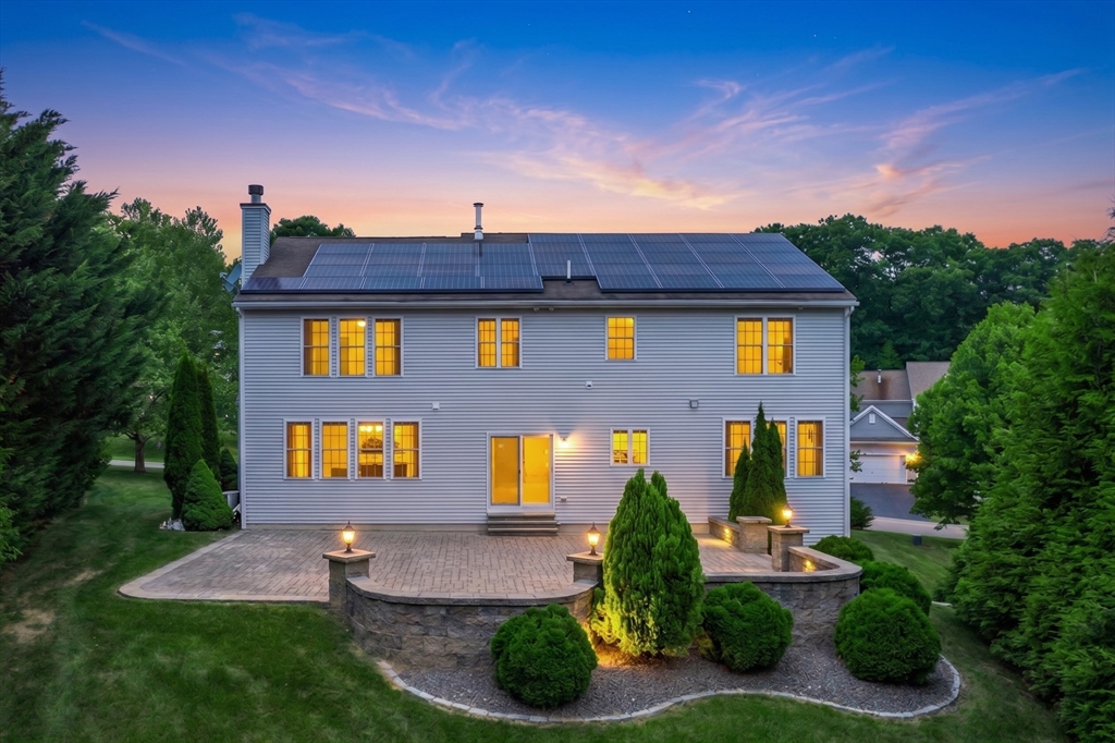 37 Aspen Ave, Grafton, Massachusetts, 5 Bedrooms Bedrooms, 9 Rooms Rooms,3.5 BathroomsBathrooms,Residential,For Sale,Aspen Ave,73537447