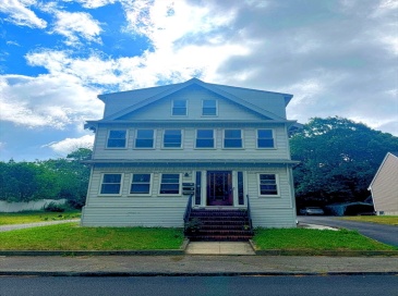 92 E Water Street, Taunton, Massachusetts, 2 Bedrooms Bedrooms, 4 Rooms Rooms,1 BathroomBathrooms,Residential Lease,For Rent,E Water Street,73536836 92 E Water Street, Taunton, Massachusetts, 2 Bedrooms Bedrooms, 4 Rooms Rooms,1 BathroomBathrooms,Residential Lease,For Rent,E Water Street,73536836