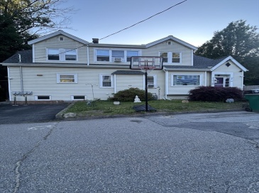 303 Milk St, Fitchburg, Massachusetts, 2 Bedrooms Bedrooms, 4 Rooms Rooms,1 BathroomBathrooms,Residential Lease,For Rent,Milk St,73537169 303 Milk St, Fitchburg, Massachusetts, 2 Bedrooms Bedrooms, 4 Rooms Rooms,1 BathroomBathrooms,Residential Lease,For Rent,Milk St,73537169