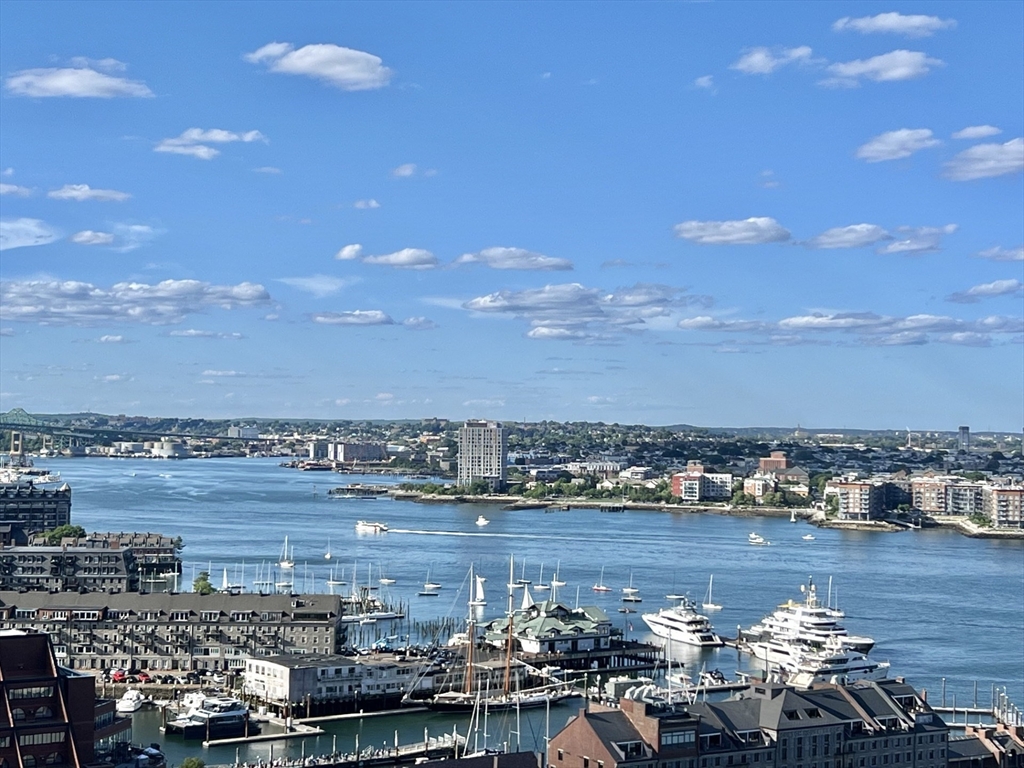 65 E India Row, Boston, Massachusetts, 2 Bedrooms Bedrooms, 5 Rooms Rooms,2.5 BathroomsBathrooms,Residential,For Sale,E India Row,73537116