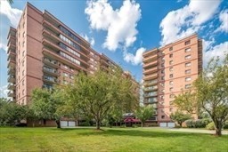 3920 Mystic Valley Pkwy, Medford, Massachusetts, 2 Bedrooms Bedrooms, 5 Rooms Rooms,2 BathroomsBathrooms,Residential,For Sale,Mystic Valley Pkwy,73536892