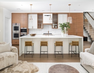 45 Temple St, Boston, Massachusetts, 3 Bedrooms Bedrooms, 5 Rooms Rooms,3.5 BathroomsBathrooms,Residential,For Sale,Temple St,73537238