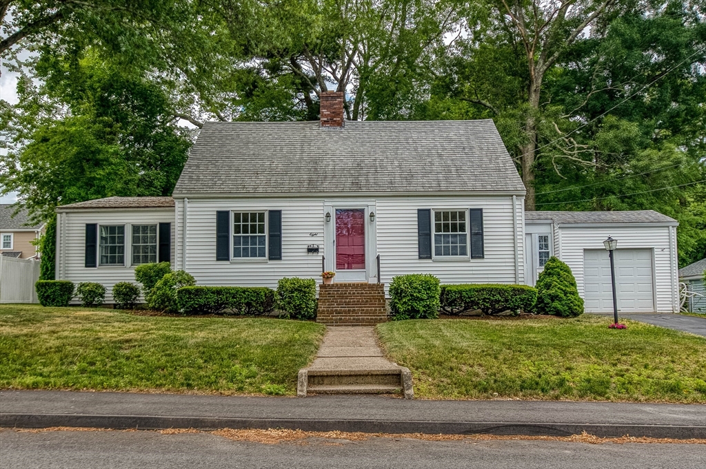 8 Stevens Terrace, Randolph, Massachusetts, 3 Bedrooms Bedrooms, 6 Rooms Rooms,2.5 BathroomsBathrooms,Residential,For Sale,Stevens Terrace,73537360