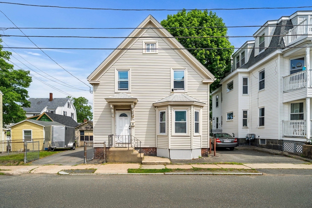 26 Beckett St, Peabody, Massachusetts, 3 Bedrooms Bedrooms, 6 Rooms Rooms,1 BathroomBathrooms,Residential,For Sale,Beckett St,73537453