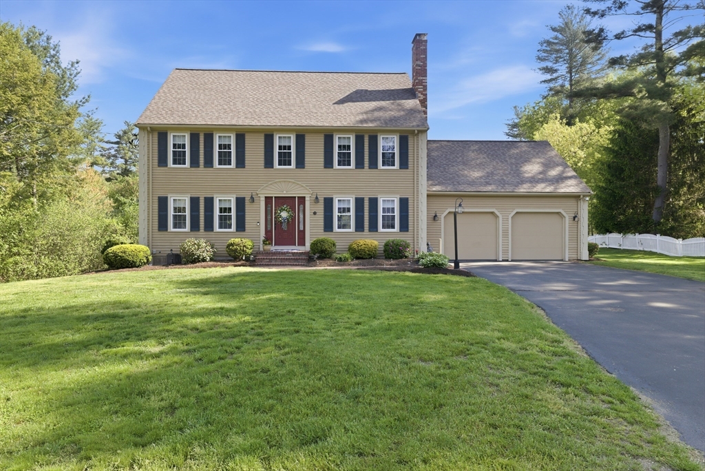 30 Princess Pine Circle, Taunton, Massachusetts, 3 Bedrooms Bedrooms, 8 Rooms Rooms,2.5 BathroomsBathrooms,Residential,For Sale,Princess Pine Circle,73525751
