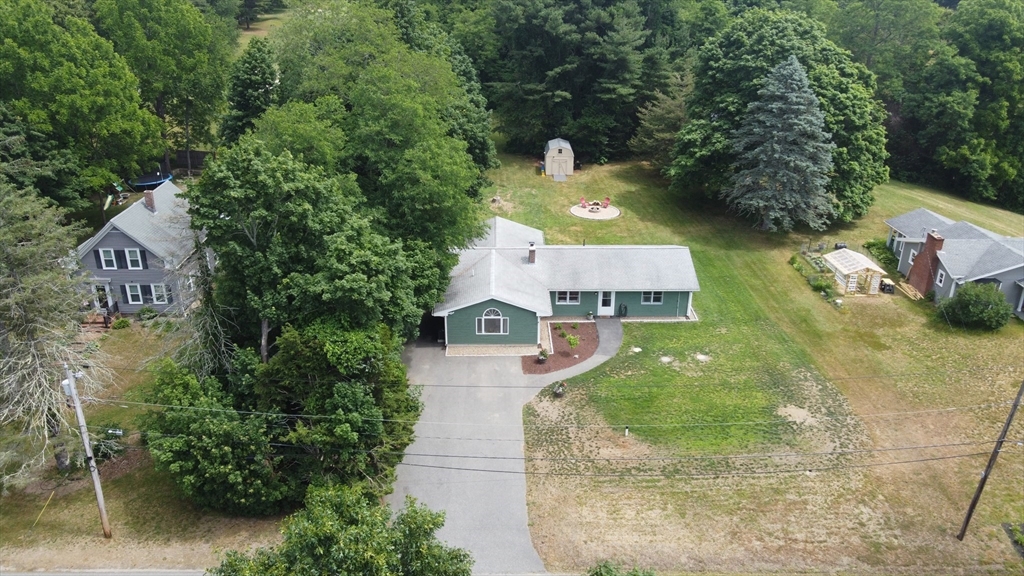 91 Crooked Lane, Lakeville, Massachusetts, 3 Bedrooms Bedrooms, 7 Rooms Rooms,2 BathroomsBathrooms,Residential,For Sale,Crooked Lane,73537145