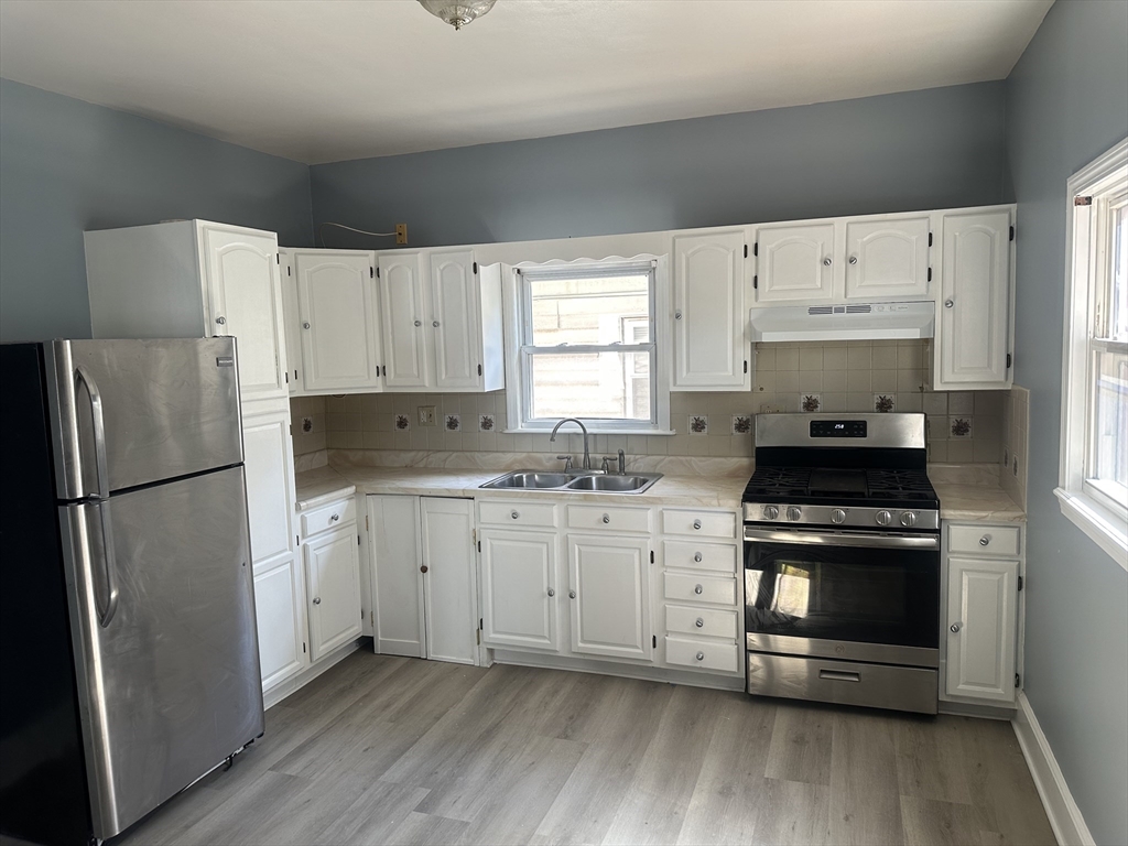 7 Gayland, Boston, Massachusetts, 4 Bedrooms Bedrooms, 6 Rooms Rooms,1 BathroomBathrooms,Residential Lease,For Rent,Gayland,73537265