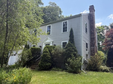35 Houde St, Marlborough, Massachusetts, 3 Bedrooms Bedrooms, 7 Rooms Rooms,1.5 BathroomsBathrooms,Residential,For Sale,Houde St,73537217 35 Houde St, Marlborough, Massachusetts, 3 Bedrooms Bedrooms, 7 Rooms Rooms,1.5 BathroomsBathrooms,Residential,For Sale,Houde St,73537217