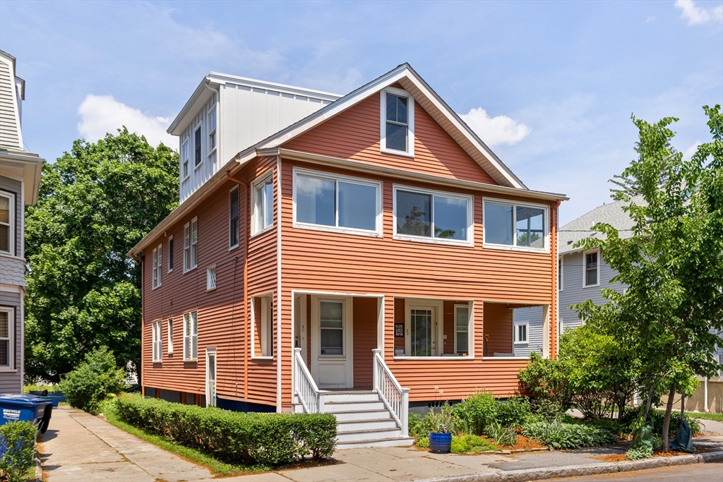 31 High Street, Cambridge, Massachusetts, 3 Bedrooms Bedrooms, 9 Rooms Rooms,2 BathroomsBathrooms,Residential,For Sale,High Street,73537290