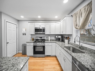 19 Observatory Ave, Haverhill, Massachusetts, 3 Bedrooms Bedrooms, 6 Rooms Rooms,2.5 BathroomsBathrooms,Residential,For Sale,Observatory Ave,73486723 19 Observatory Ave, Haverhill, Massachusetts, 3 Bedrooms Bedrooms, 6 Rooms Rooms,2.5 BathroomsBathrooms,Residential,For Sale,Observatory Ave,73486723