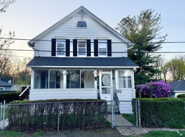 1 Laselle Ave., Worcester, Massachusetts, 3 Bedrooms Bedrooms, 6 Rooms Rooms,1.5 BathroomsBathrooms,Residential,For Sale,Laselle Ave.,73498583