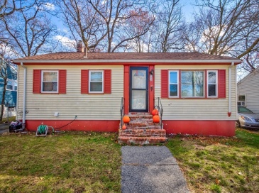 8 Violet St, Boston, Massachusetts, 4 Bedrooms Bedrooms, 9 Rooms Rooms,2 BathroomsBathrooms,Residential,For Sale,Violet St,73463237 8 Violet St, Boston, Massachusetts, 4 Bedrooms Bedrooms, 9 Rooms Rooms,2 BathroomsBathrooms,Residential,For Sale,Violet St,73463237