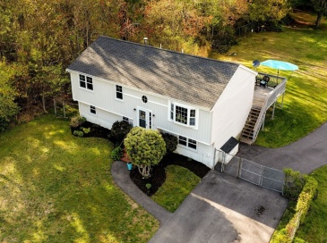 560 Auburn Street, Bridgewater, Massachusetts, 3 Bedrooms Bedrooms, 5 Rooms Rooms,1 BathroomBathrooms,Residential,For Sale,Auburn Street,73519138 560 Auburn Street, Bridgewater, Massachusetts, 3 Bedrooms Bedrooms, 5 Rooms Rooms,1 BathroomBathrooms,Residential,For Sale,Auburn Street,73519138