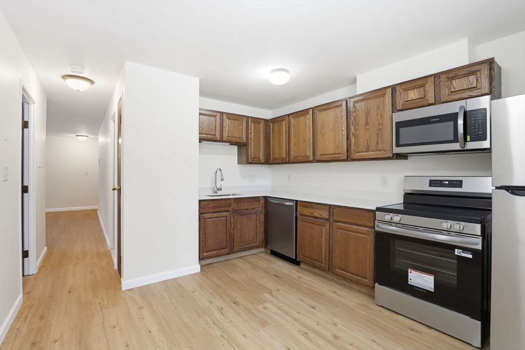 8 Chapel Hill Drive, Plymouth, Massachusetts, 1 Bedroom Bedrooms, 3 Rooms Rooms,1 BathroomBathrooms,Residential,For Sale,Chapel Hill Drive,73484145