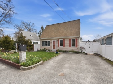 91 Cohasset Rd, Wareham, Massachusetts, 2 Bedrooms Bedrooms, 5 Rooms Rooms,1.5 BathroomsBathrooms,Residential,For Sale,Cohasset Rd,73511957