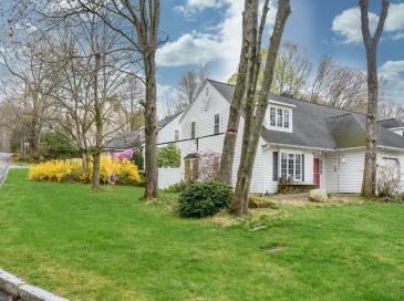 10 Homeward Ln, Natick, Massachusetts, 3 Bedrooms Bedrooms, 6 Rooms Rooms,2 BathroomsBathrooms,Residential Lease,For Rent,Homeward Ln,73504899 10 Homeward Ln, Natick, Massachusetts, 3 Bedrooms Bedrooms, 6 Rooms Rooms,2 BathroomsBathrooms,Residential Lease,For Rent,Homeward Ln,73504899