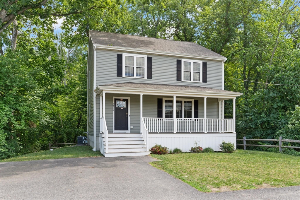 1531 Broadway, Raynham, Massachusetts, 3 Bedrooms Bedrooms, 7 Rooms Rooms,2 BathroomsBathrooms,Residential,For Sale,Broadway,73537503