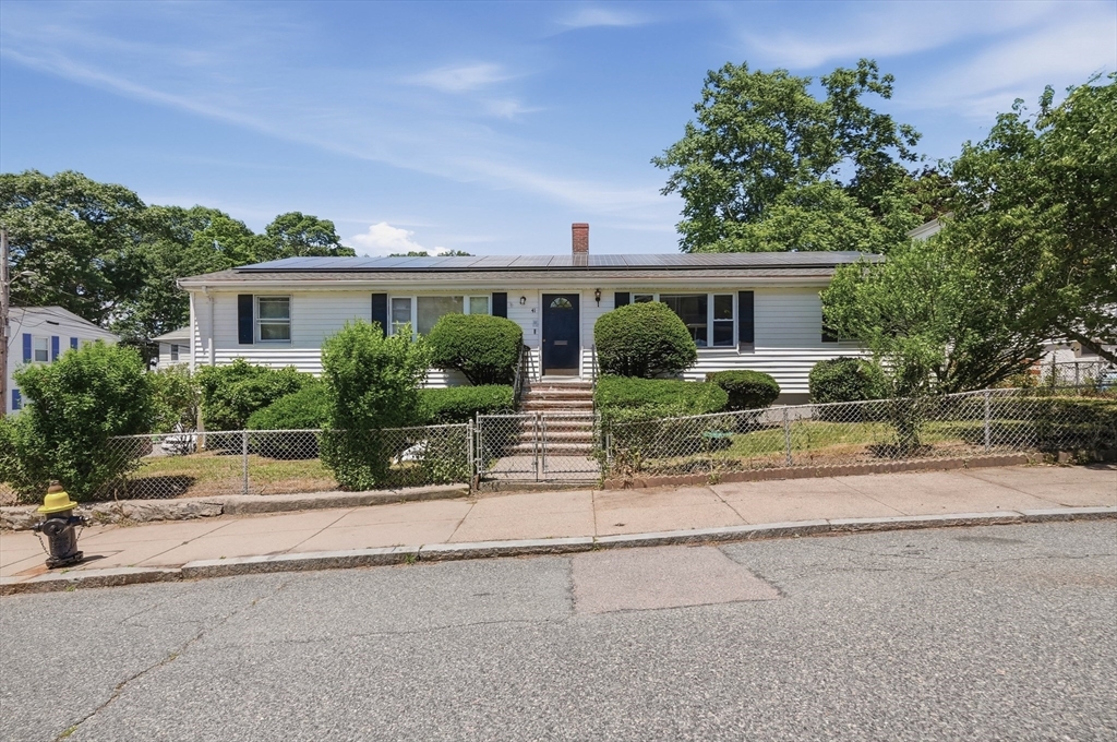 41 Vershire Street, Boston, Massachusetts, 2 Bedrooms Bedrooms, 4 Rooms Rooms,1 BathroomBathrooms,Residential,For Sale,Vershire Street,73537514