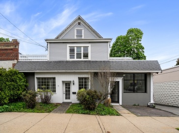 1205 Massachusetts Ave, Arlington, Massachusetts, 6 Bedrooms Bedrooms, 13 Rooms Rooms,5 BathroomsBathrooms,Residential Income,For Sale,Massachusetts Ave,73537534