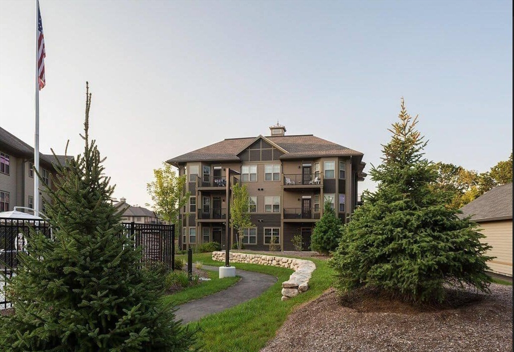1 Paddock Lane, Boxborough, Massachusetts, 1 Bedroom Bedrooms, 2 Rooms Rooms,1 BathroomBathrooms,Residential Lease,For Rent,Paddock Lane,73537535