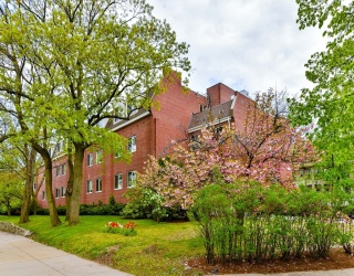 332 Jamaicaway, Boston, Massachusetts, 2 Bedrooms Bedrooms, 4 Rooms Rooms,2 BathroomsBathrooms,Residential,For Sale,Jamaicaway,73537572