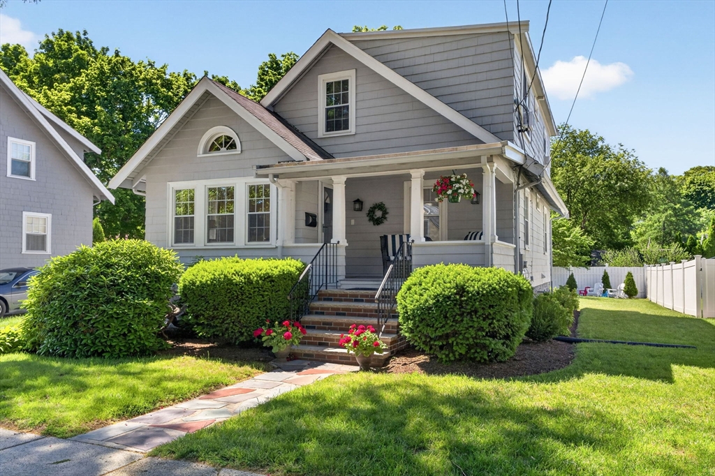 18 Hanson St., Wakefield, Massachusetts, 4 Bedrooms Bedrooms, 8 Rooms Rooms,2 BathroomsBathrooms,Residential,For Sale,Hanson St.,73537510