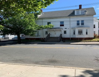 133 Chesnut St, Lynn, Massachusetts, 2 Bedrooms Bedrooms, 3 Rooms Rooms,1 BathroomBathrooms,Residential Lease,For Rent,Chesnut St,73537592