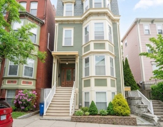 59 Putnam St, Boston, Massachusetts, 2 Bedrooms Bedrooms, 2 Rooms Rooms,2 BathroomsBathrooms,Residential Lease,For Rent,Putnam St,73537505