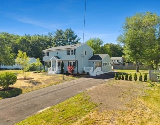 53 Brewster Rd, West Bridgewater, Massachusetts, 5 Bedrooms Bedrooms, 6 Rooms Rooms,2 BathroomsBathrooms,Residential,For Sale,Brewster Rd,73537595