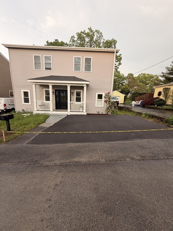 12 Howard Ave, Randolph, Massachusetts, 4 Bedrooms Bedrooms, 11 Rooms Rooms,3.5 BathroomsBathrooms,Residential,For Sale,Howard Ave,73501138