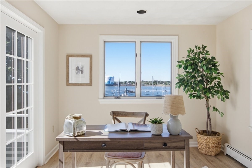 53 Front St, Beverly, Massachusetts, 2 Bedrooms Bedrooms, 6 Rooms Rooms,2.5 BathroomsBathrooms,Residential,For Sale,Front St,73536926