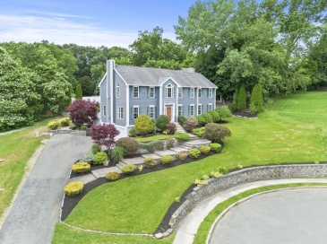 8 Woods Hill Cir, Woburn, Massachusetts, 5 Bedrooms Bedrooms, 9 Rooms Rooms,3.5 BathroomsBathrooms,Residential,For Sale,Woods Hill Cir,73537851 8 Woods Hill Cir, Woburn, Massachusetts, 5 Bedrooms Bedrooms, 9 Rooms Rooms,3.5 BathroomsBathrooms,Residential,For Sale,Woods Hill Cir,73537851