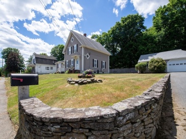 4 Star Ave, Middleboro, Massachusetts, 4 Bedrooms Bedrooms, 8 Rooms Rooms,2 BathroomsBathrooms,Residential,For Sale,Star Ave,73537865 4 Star Ave, Middleboro, Massachusetts, 4 Bedrooms Bedrooms, 8 Rooms Rooms,2 BathroomsBathrooms,Residential,For Sale,Star Ave,73537865