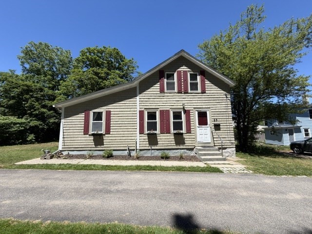 25 Sumner St, North Attleboro, Massachusetts, 3 Bedrooms Bedrooms, 6 Rooms Rooms,2 BathroomsBathrooms,Residential,For Sale,Sumner St,73537874