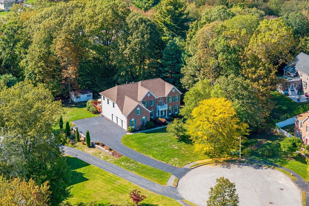 7 Thoreau Cir, Shrewsbury, Massachusetts, 4 Bedrooms Bedrooms, 11 Rooms Rooms,3.5 BathroomsBathrooms,Residential,For Sale,Thoreau Cir,73506266