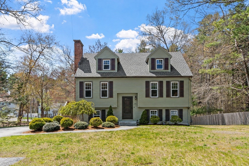 128 Beech St, Tewksbury, Massachusetts, 4 Bedrooms Bedrooms, 9 Rooms Rooms,2 BathroomsBathrooms,Residential,For Sale,Beech St,73513391