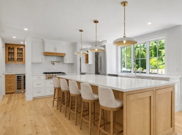 41 Westford Farm Rd, Duxbury, Massachusetts, 4 Bedrooms Bedrooms, 11 Rooms Rooms,6 BathroomsBathrooms,Residential,For Sale,Westford Farm Rd,73537722