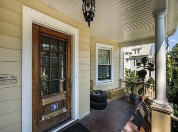 161 Walnut St, Newton, Massachusetts, 3 Bedrooms Bedrooms, 7 Rooms Rooms,1.5 BathroomsBathrooms,Residential Lease,For Rent,Walnut St,73537725