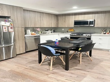 141 Hyde Park Ave, Boston, Massachusetts, 2 Bedrooms Bedrooms, 4 Rooms Rooms,1 BathroomBathrooms,Residential Lease,For Rent,Hyde Park Ave,73537753