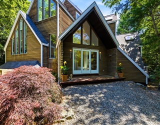 51 Deer Path, Hudson, Massachusetts, 3 Bedrooms Bedrooms, 8 Rooms Rooms,2.5 BathroomsBathrooms,Residential,For Sale,Deer Path,73537754