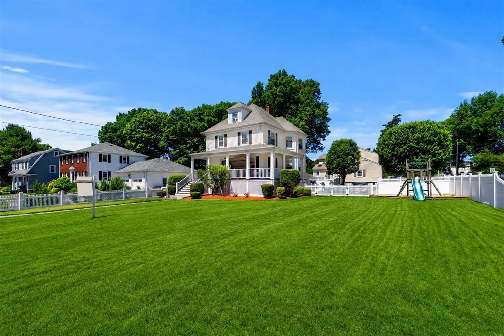 567 Canton Ave, Milton, Massachusetts, 3 Bedrooms Bedrooms, 7 Rooms Rooms,1.5 BathroomsBathrooms,Residential,For Sale,Canton Ave,73537767