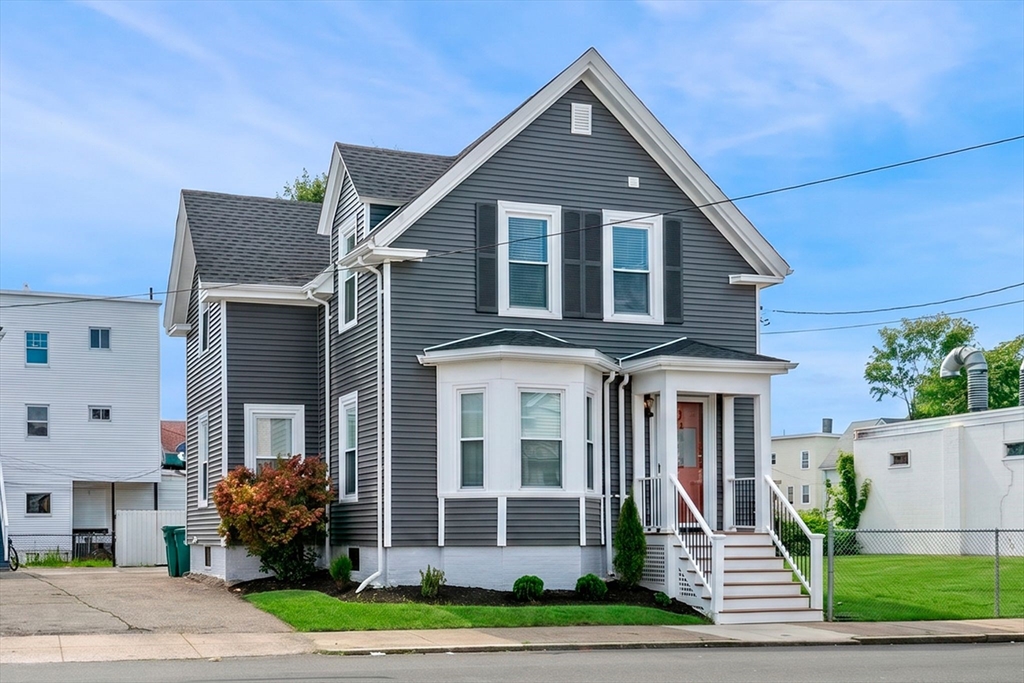 8 Chestnut St, Lynn, Massachusetts, 3 Bedrooms Bedrooms, 6 Rooms Rooms,2 BathroomsBathrooms,Residential,For Sale,Chestnut St,73538032