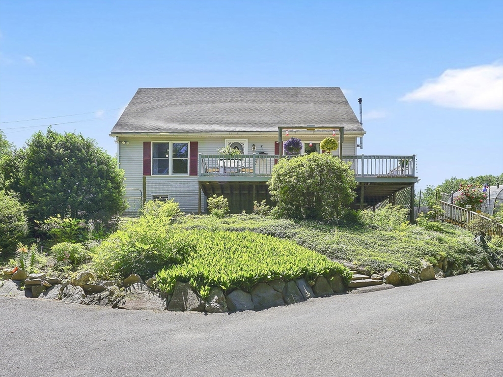 55 Southampton Rd, Westhampton, Massachusetts, 4 Bedrooms Bedrooms, 8 Rooms Rooms,2 BathroomsBathrooms,Residential,For Sale,Southampton Rd,73536571